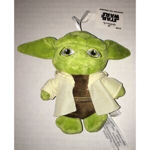 New Hallmark Disney Star Wars Plush Green Yoda Christmas Holiday Hang Ornament